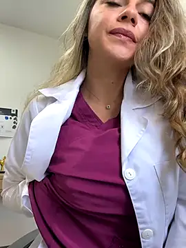 alicee16 online show from November 29, 3:01 pm