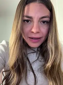 alicee16 online show from February 11, 2:25 am