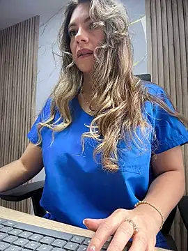 alicee16 online show from May 19, 4:03 pm