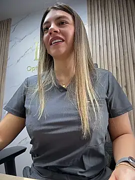 alicee16 online show from May 12, 6:58 pm