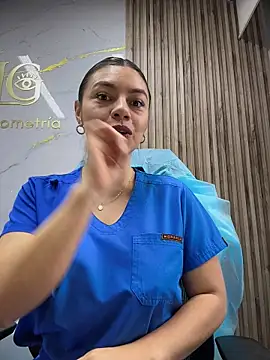 alicee16 online show from March 25, 4:50 pm