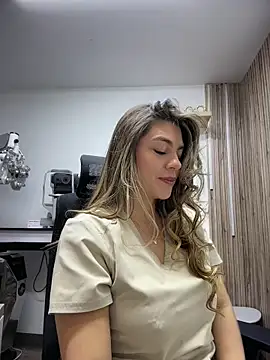 alicee16 online show from May 19, 1:56 am