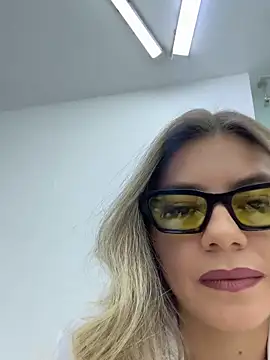 alicee16 online show from February 8, 3:54 pm