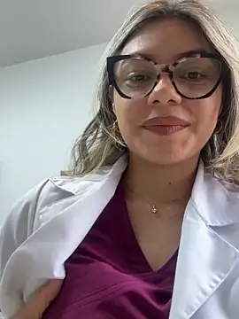 alicee16 online show from October 25, 8:09 pm