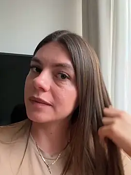 alicee16 online show from February 6, 10:53 pm