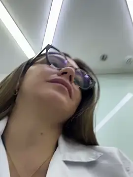 alicee16 online show from September 14, 4:18 pm