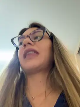 alicee16 online show from November 14, 9:51 pm