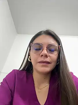 alicee16 online show from January 4, 4:32 pm