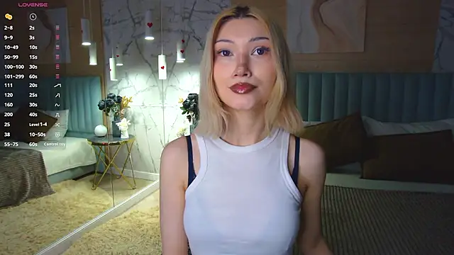 CarolReeves online show from March 18, 4:52 pm