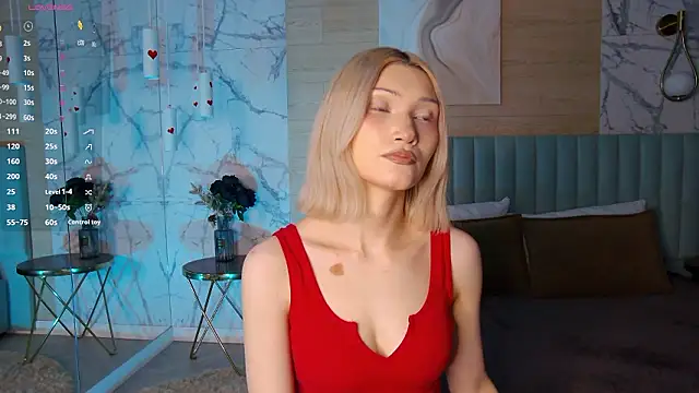 Snapshot of CarolReeves chatting on February 20, 7:27 pm CarolReeves online show from February 20, 7:27 pm