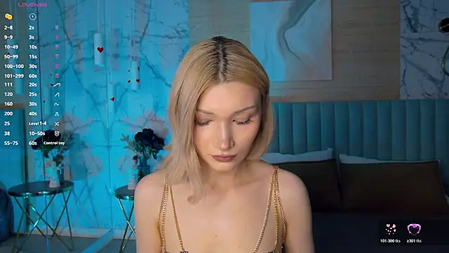 Snapshot of CarolReeves chatting on February 26, 4:51 pm CarolReeves online show from February 26, 4:51 pm