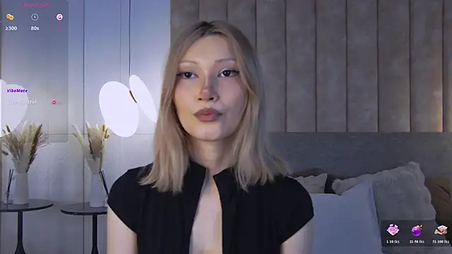 CarolReeves online show from June 15, 5:12 pm