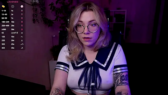 Snapshot of RemyCute chatting on December 3, 7:50 pm RemyCute online show from December 3, 7:50 pm