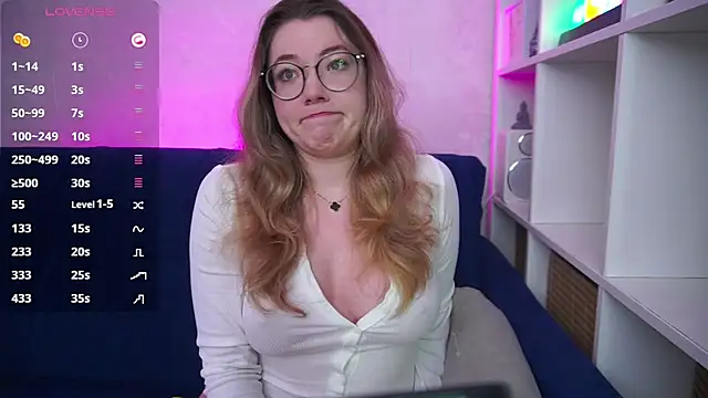 RemyCute online show from May 30, 1:28 pm