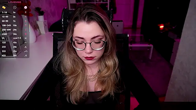 RemyCute online show from January 8, 6:25 pm