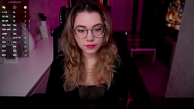 RemyCute online show from December 20, 5:27 pm