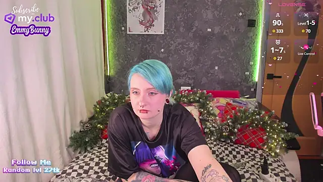 EmmyBunny online show from December 11, 4:42 pm