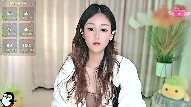 Snapshot of Aimee-520 chatting on October 24, 10:53 pm Aimee-520 online show from October 24, 10:53 pm