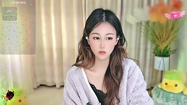 Snapshot of Aimee-520 chatting on October 30, 11:45 pm Aimee-520 online show from October 30, 11:45 pm