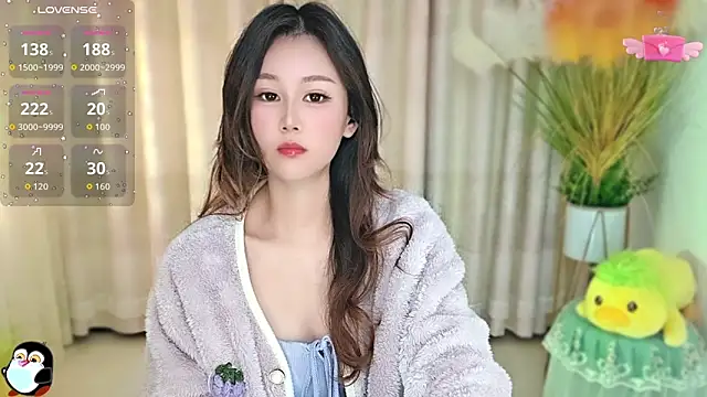 Snapshot of Aimee-520 chatting on November 3, 12:27 am Aimee-520 online show from November 3, 12:27 am