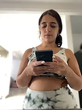 Alicia Ruiz online show from October 30, 7:11 pm