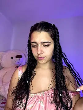 Alicia Ruiz online show from November 6, 6:12 pm