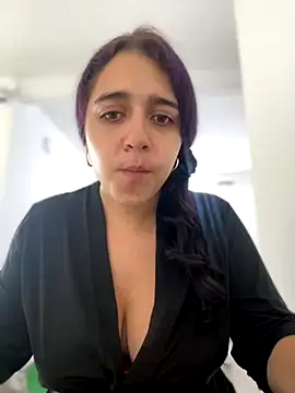 Alicia Ruiz online show from December 2, 1:57 pm