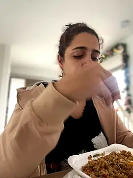 Alicia Ruiz online show from January 8, 6:03 pm