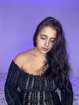 Alicia Ruiz online show from November 19, 6:08 pm