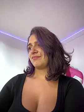 Alicia Ruiz online show from May 26, 8:07 pm
