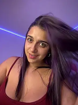 Alicia Ruiz online show from April 6, 9:05 pm