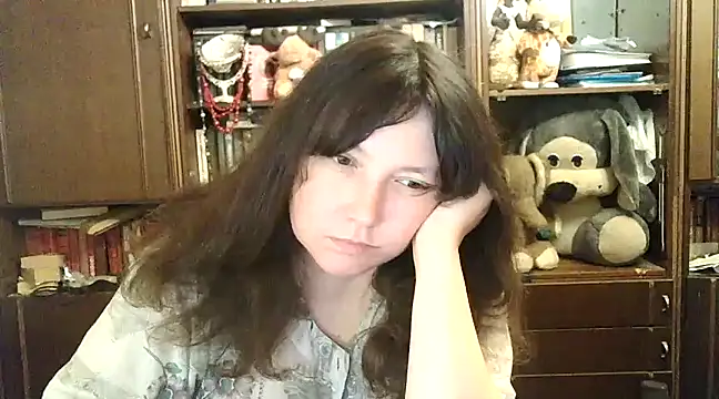 CarrieQPeach online show from December 5, 7:00 pm