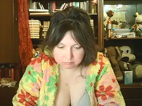 Snapshot of CarrieQPeach chatting on February 12, 7:35 pm CarrieQPeach online show from February 12, 7:35 pm