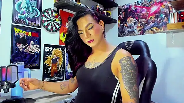 Snapshot of dariell_smokesexx chatting on July 8, 6:30 pm dariell smokesexx online show from July 8, 6:30 pm