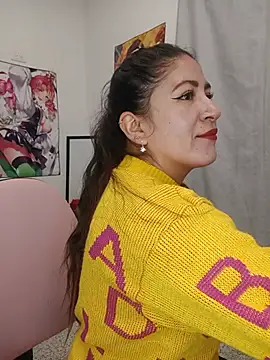 Snapshot of nammy__dirtyhott chatting on June 18, 12:10 pm nammy dirtyhott online show from June 18, 12:10 pm