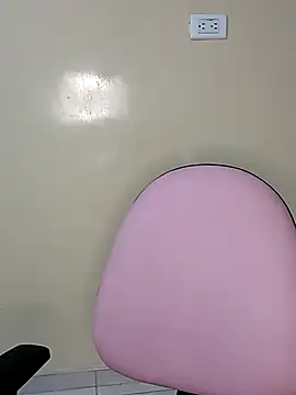 Snapshot of nammy__dirtyhott chatting on November 5, 1:36 pm nammy dirtyhott online show from November 5, 1:36 pm