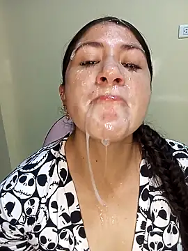 Snapshot of nammy__dirtyhott chatting on October 29, 3:11 pm nammy dirtyhott online show from October 29, 3:11 pm