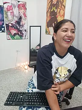 Snapshot of nammy__dirtyhott chatting on June 9, 2:07 pm nammy dirtyhott online show from June 9, 2:07 pm