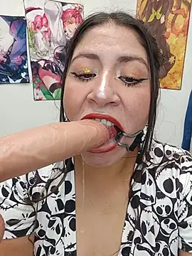 Snapshot of nammy__dirtyhott chatting on July 15, 12:45 pm nammy dirtyhott online show from July 15, 12:45 pm