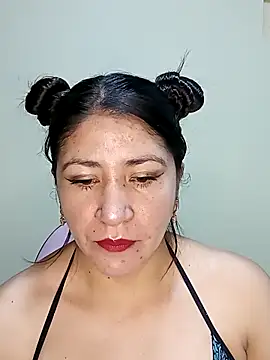 Snapshot of nammy__dirtyhott chatting on November 14, 1:15 pm nammy dirtyhott online show from November 14, 1:15 pm