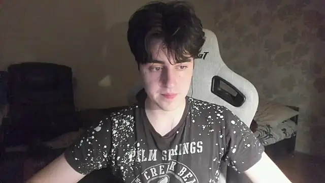 Knuckles17 online show from June 13, 11:02 pm