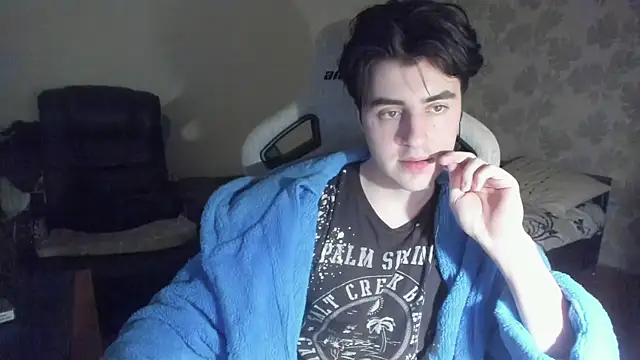 Knuckles17 online show from June 14, 2:24 am