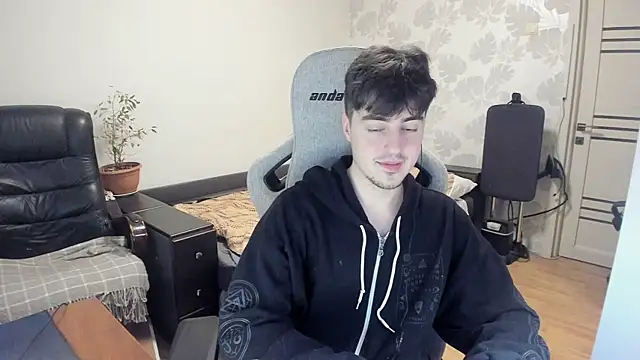 Snapshot of Knuckles17 chatting on November 25, 10:37 am Knuckles17 online show from November 25, 10:37 am