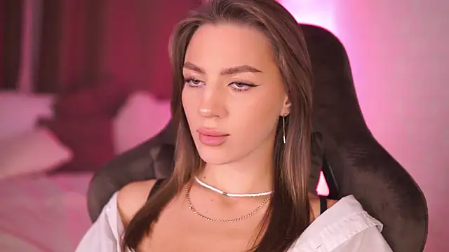 Snapshot of MaryHillty chatting on October 22, 5:01 pm MaryHillty online show from October 22, 5:01 pm