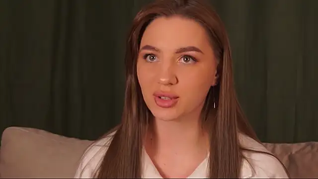 Snapshot of MaryHillty chatting on December 5, 2:50 pm MaryHillty online show from December 5, 2:50 pm