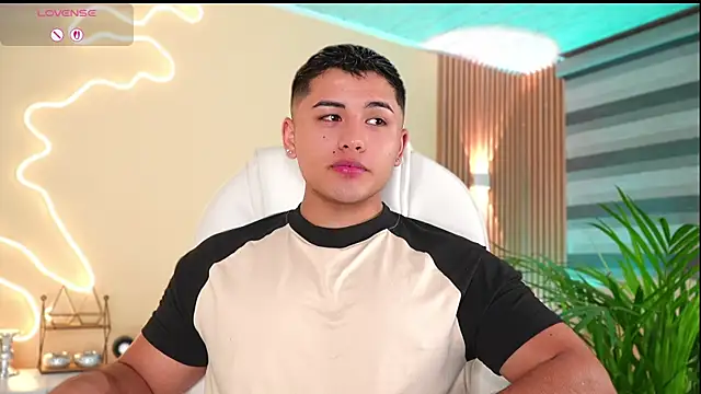 Snapshot of MatiasKorn chatting on September 17, 6:48 am MatiasKorn online show from September 17, 6:48 am