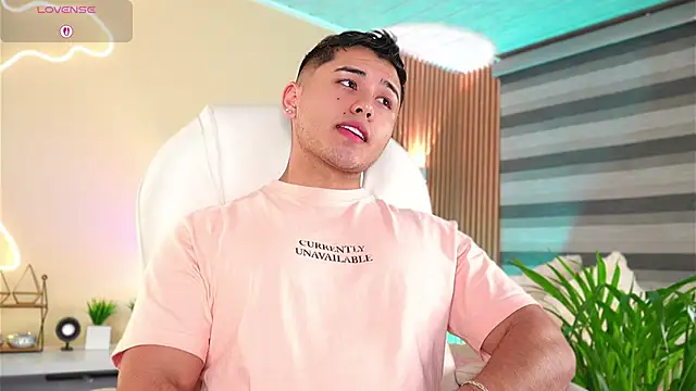 Snapshot of MatiasKorn chatting on November 11, 5:35 am MatiasKorn online show from November 11, 5:35 am