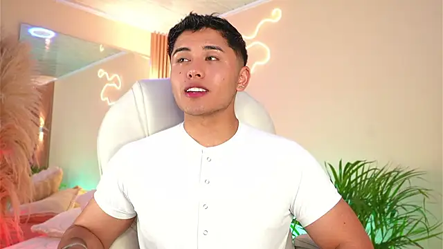 MatiasKorn online show from April 7, 4:14 am