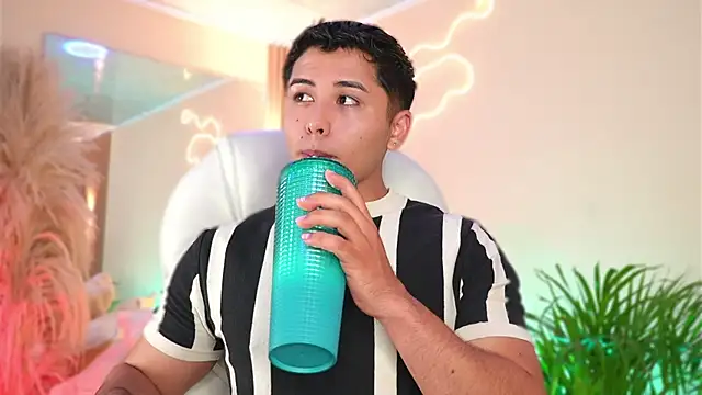 MatiasKorn online show from April 6, 3:35 am