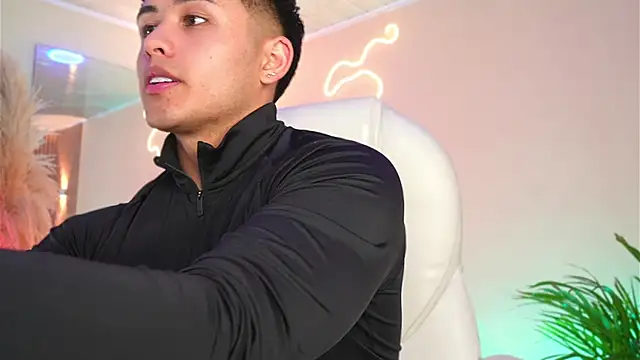 MatiasKorn online show from April 16, 3:51 am